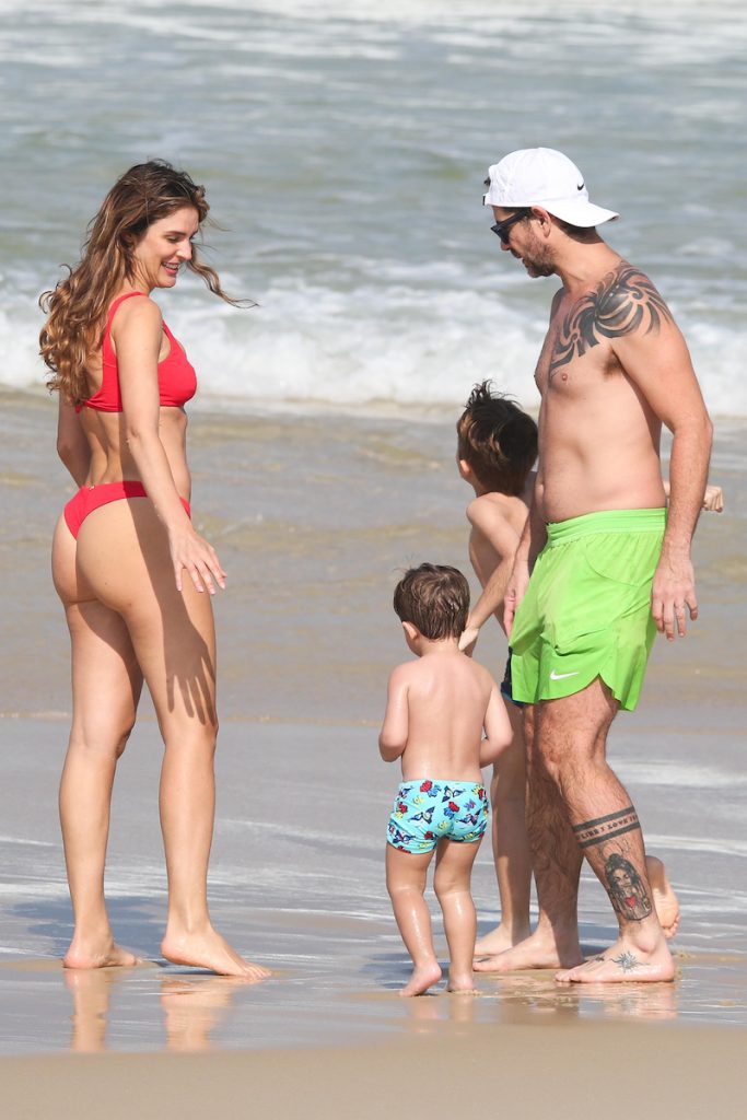 Rafa Brites, Felipe Andreoli e os filhos Rocco e Leon ( Fotos Dilson Silva / AgNews )