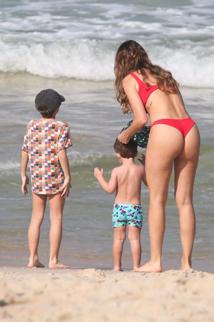 Rafa Brites, Felipe Andreoli e os filhos Rocco e Leon ( Fotos Dilson Silva / AgNews )