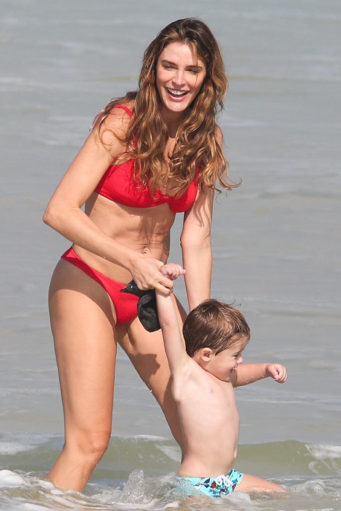 Rafa Brites, Felipe Andreoli e os filhos Rocco e Leon ( Fotos Dilson Silva / AgNews )