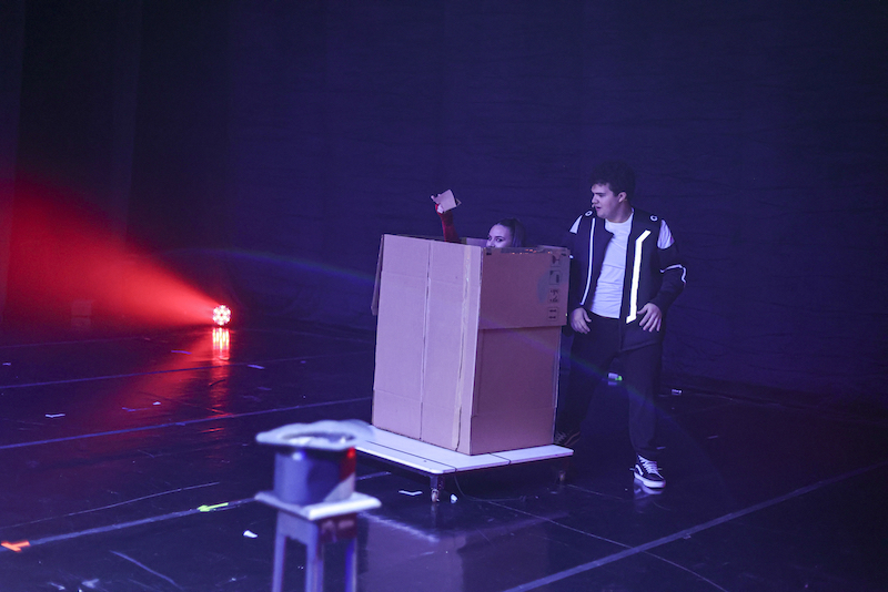 Gabriel Montenegro e Bea Passos ( Fotos Anderson Bordê / Divulgação )