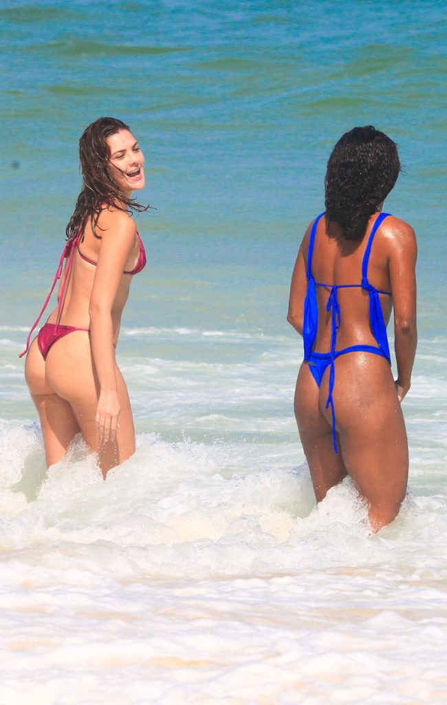 Duda Santos e Lívia Inhudes ( Fotos: Fabrício Pioyani/ AgNews )