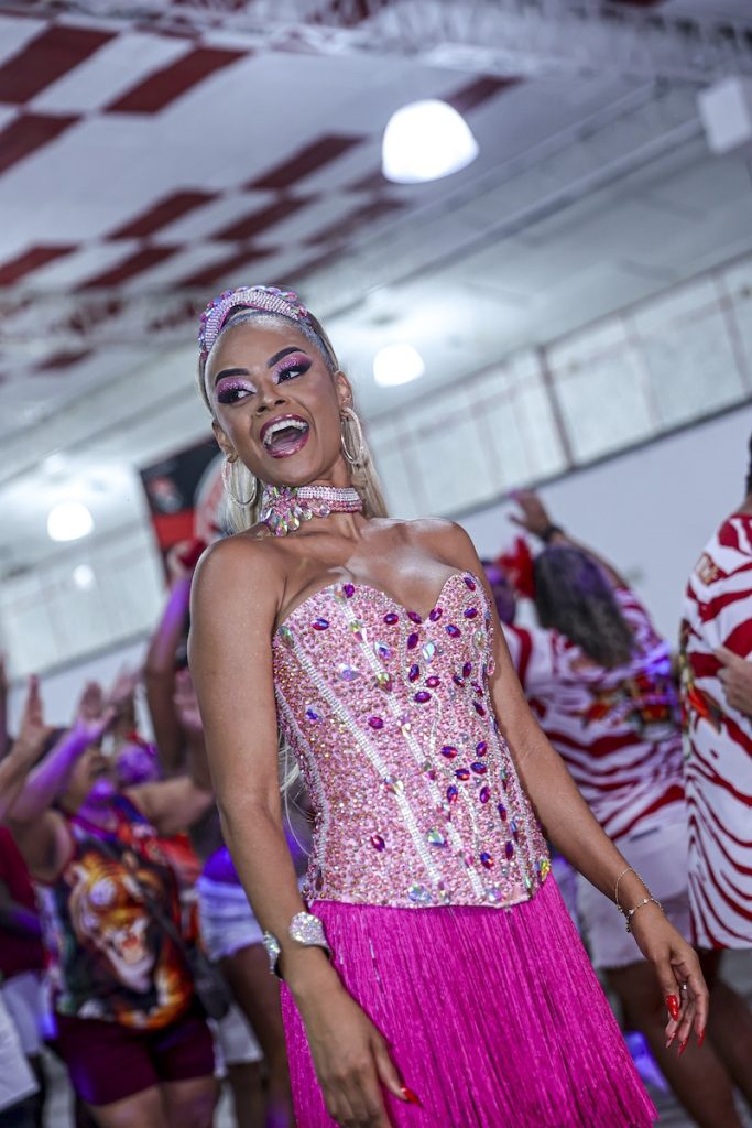 Anny Alves ( Fotos Anderson Bordê / Divulgação )