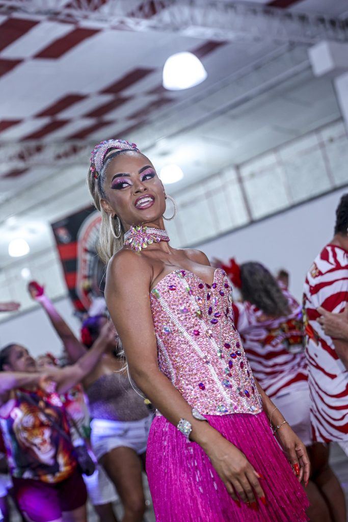 Anny Alves ( Fotos Anderson Bordê / Divulgação )