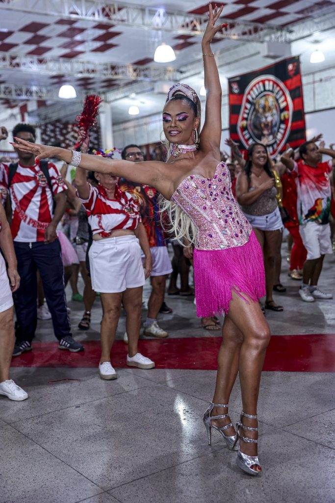 Anny Alves ( Fotos Anderson Bordê / Divulgação )