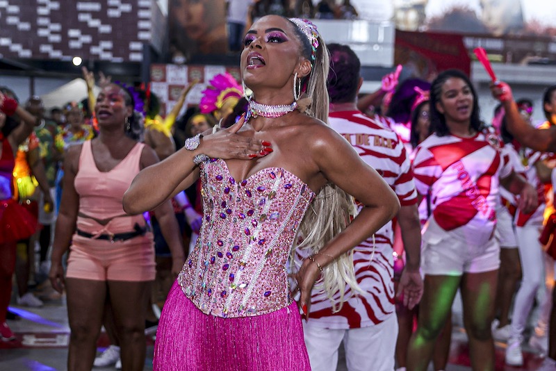 Anny Alves ( Fotos Anderson Bordê / Divulgação )