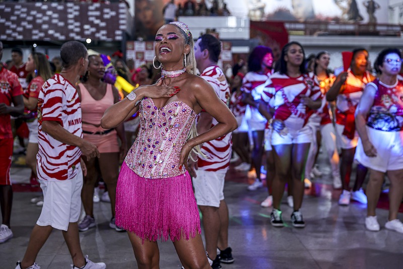 Anny Alves ( Fotos Anderson Bordê / Divulgação )