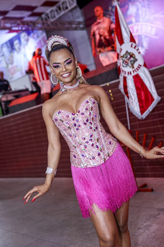 Anny Alves ( Fotos Anderson Bordê / Divulgação )