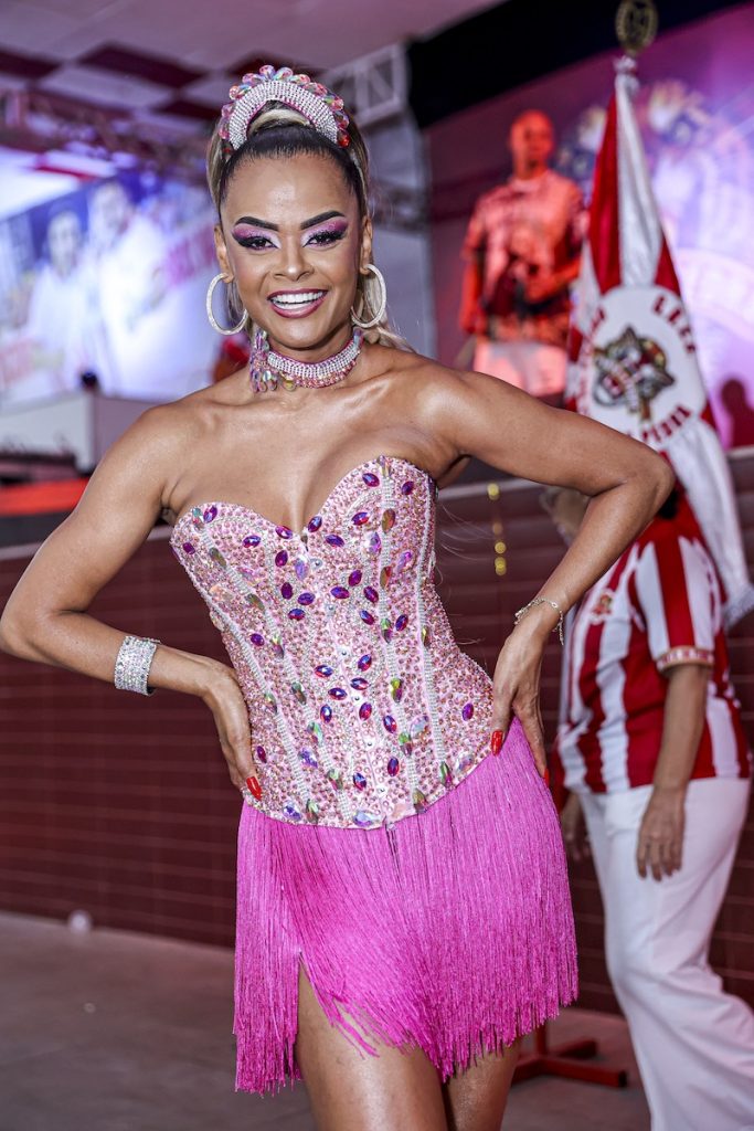 Anny Alves ( Fotos Anderson Bordê / Divulgação )