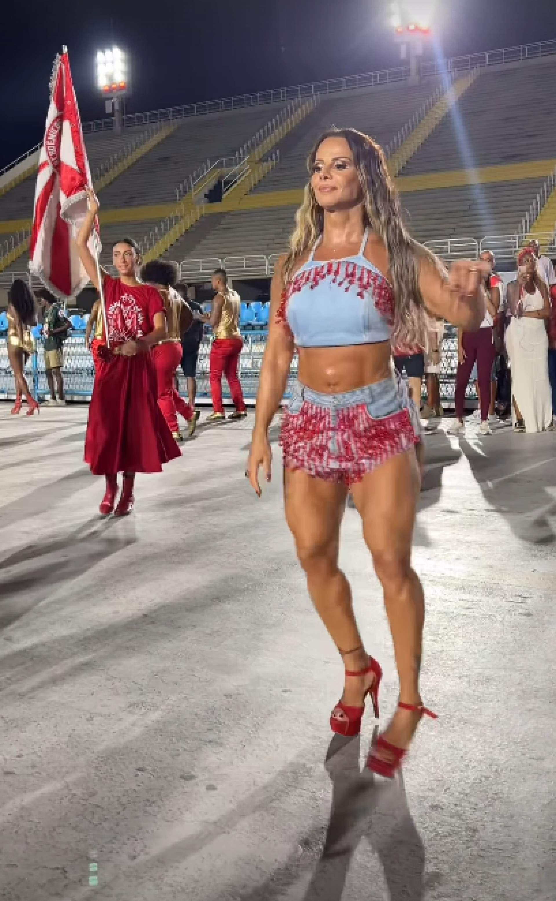 Viviane Araujo participa do ensaio do Salgueiro na Sapucaí - Reprodução de vídeo