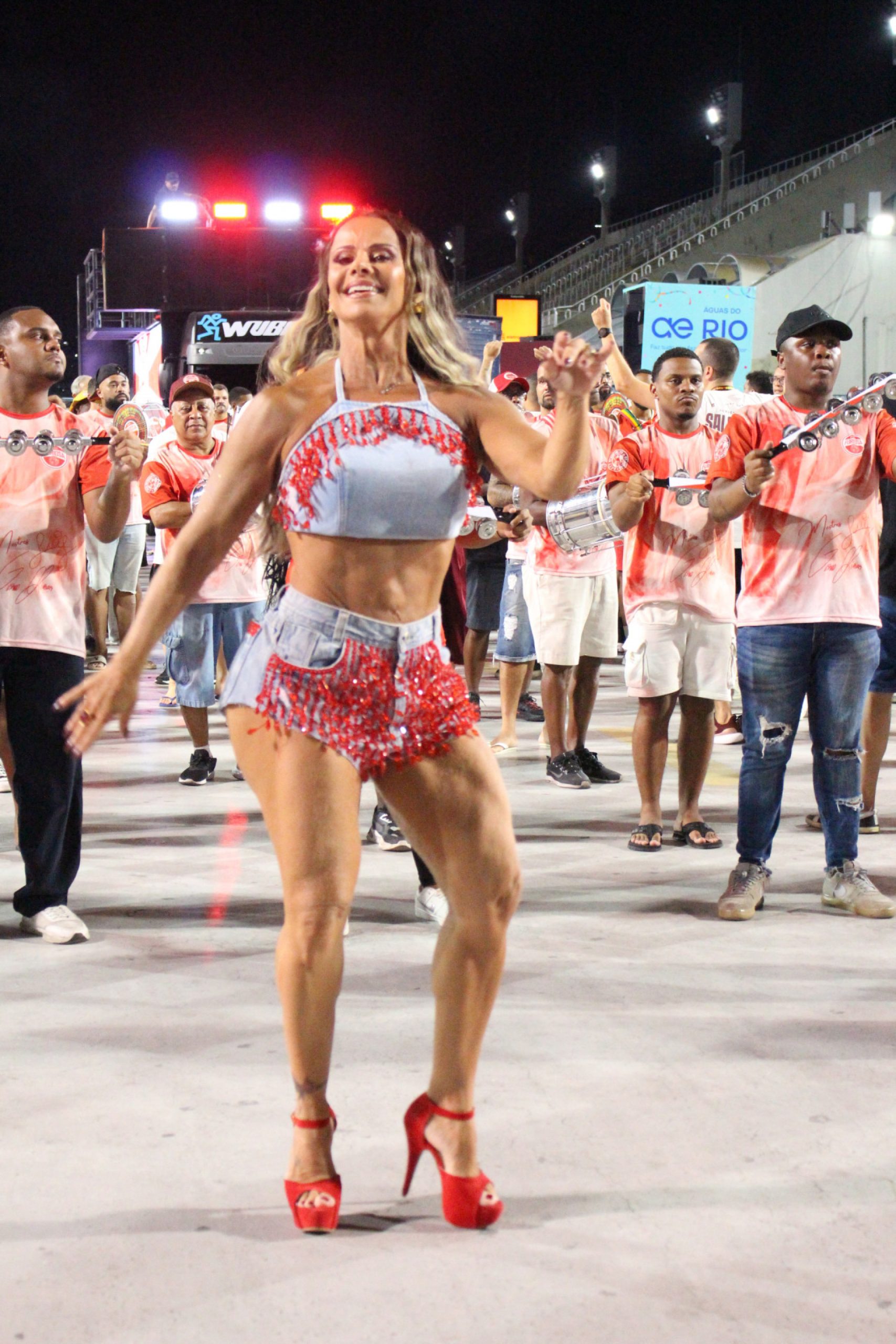 Viviane Araujo durante ensaio do Salgueiro na Sapucaí - Mariana Mattos / ComunicaSal/ Divulgação