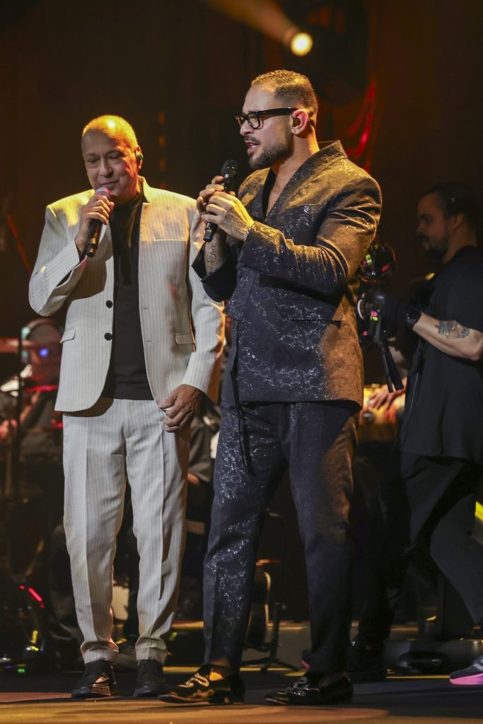 Sombrinha e Diogo Nogueira ( Fotos Anderson Bordê / AgNews )