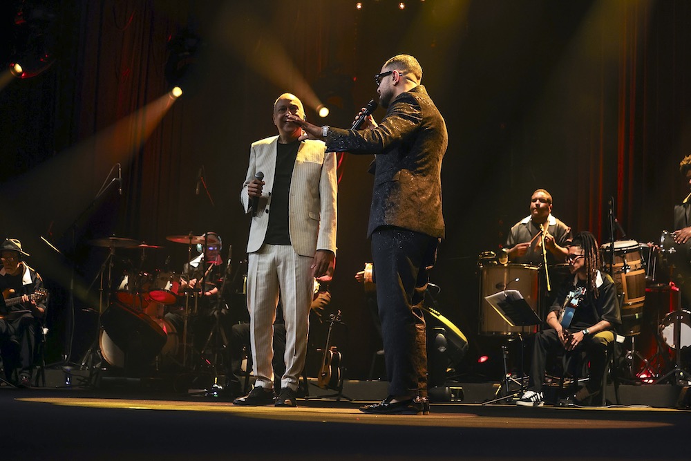 Sombrinha e Diogo Nogueira ( Fotos Anderson Bordê / AgNews )