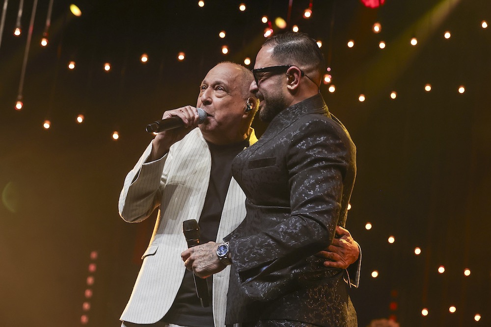 Sombrinha e Diogo Nogueira ( Fotos Anderson Bordê / AgNews )