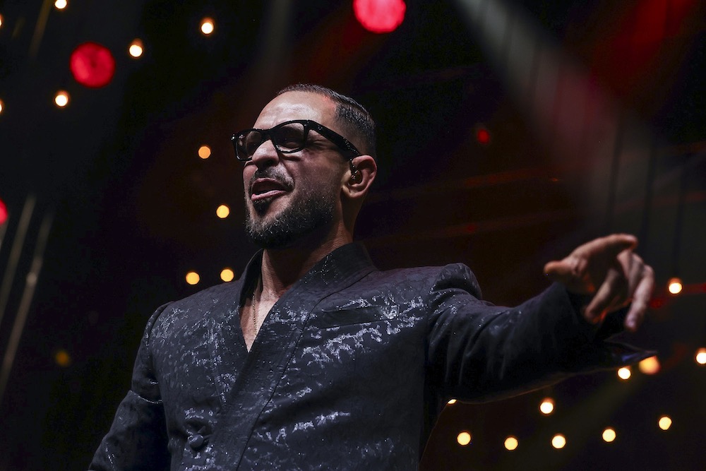 Sombrinha e Diogo Nogueira ( Fotos Anderson Bordê / AgNews )