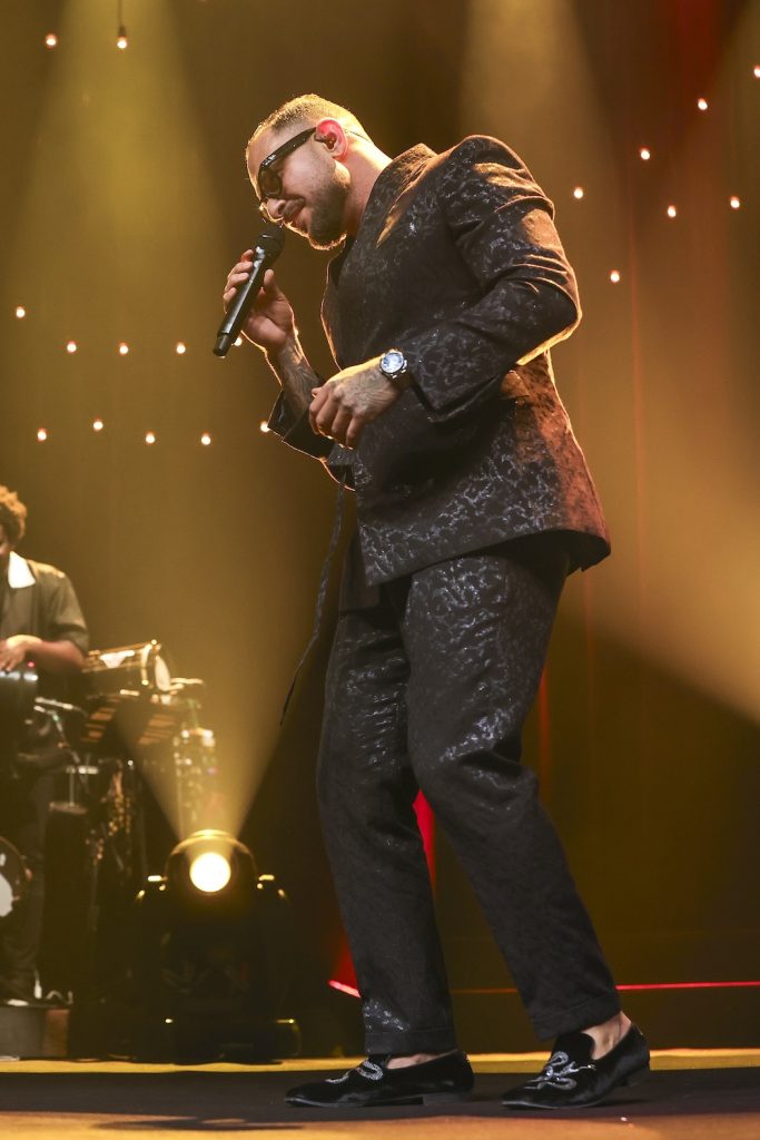 Sombrinha e Diogo Nogueira ( Fotos Anderson Bordê / AgNews )