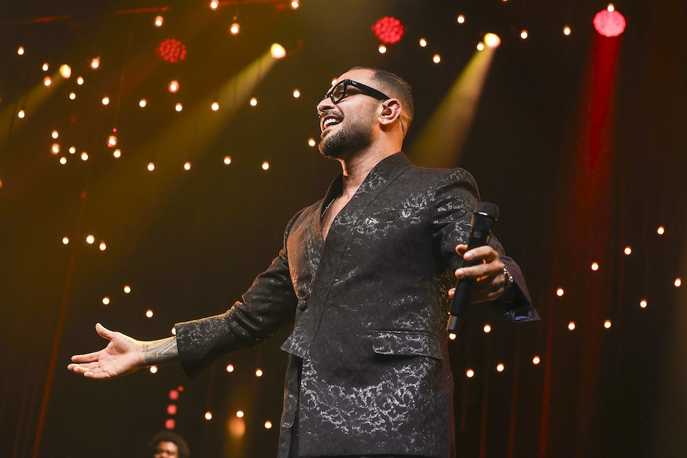 Sombrinha e Diogo Nogueira ( Fotos Anderson Bordê / AgNews )